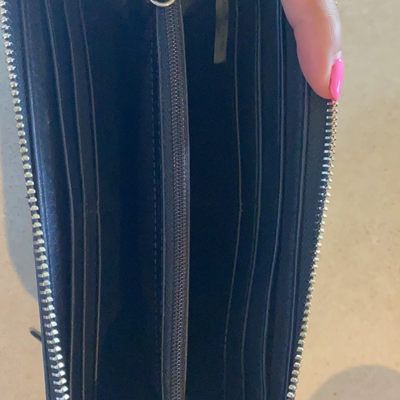 Black leather Coach wallet 8 card holders - Picture 3 of 4